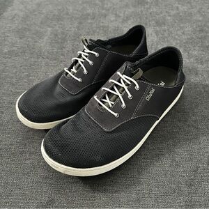 OluKai Navy and White Men's Sneakers Men’s 10 Eur 43 Men's Nohea Moku shoes sz10